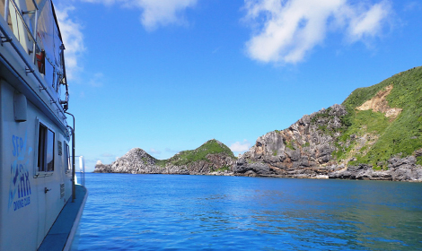 ケラマ諸島（ボートで片道約60分）